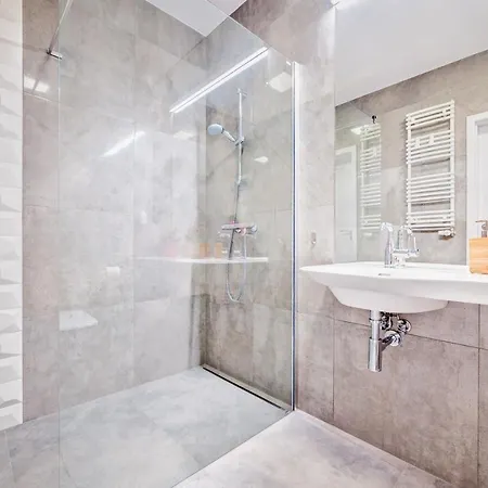 Apartment Homely Place Casa Verona - Stary Rynek - Parking