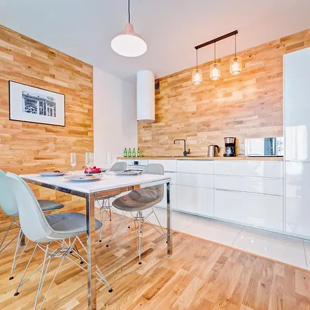 Apartment Homely Place Casa Verona - Stary Rynek - Parking *