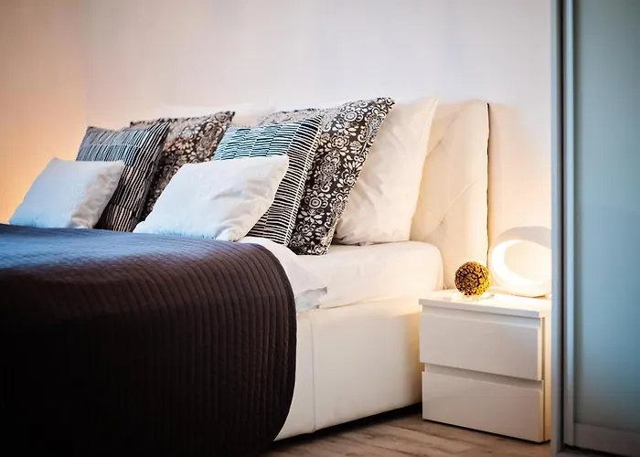 Apartment Homely Place Casa Verona - Stary Rynek - Parking *