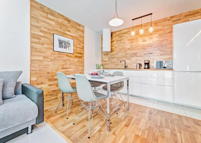 Homely Place Casa Verona - Stary Rynek - Parking Apartment Poznan